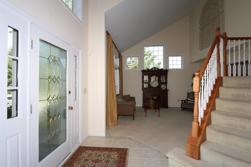 Foyer for 2245 Hawes Dr Hebron, KY 41048