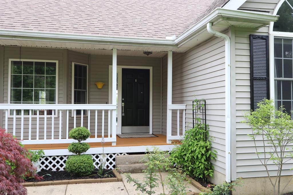 Entrance for 1047 Brunswick Dr Lake Lorelei, OH 45118