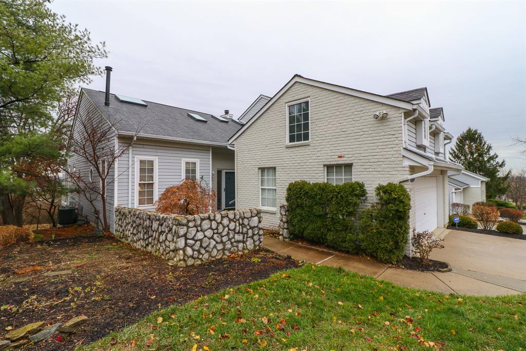 12152 Peak Dr Springdale, OH
