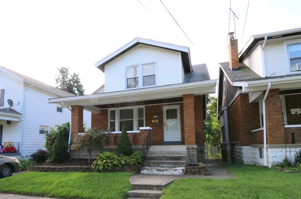 805 W 32nd St