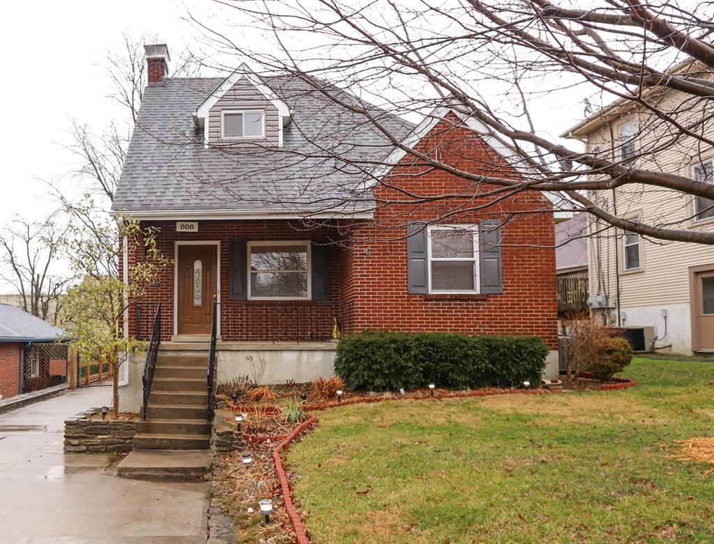 Exterior (Main) 2 for 808 Saint James Ave Park Hills, KY 41011