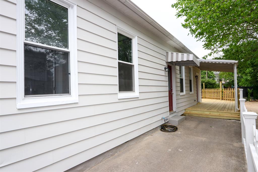 Entrance for 637 Roberts St Newport, KY 41071