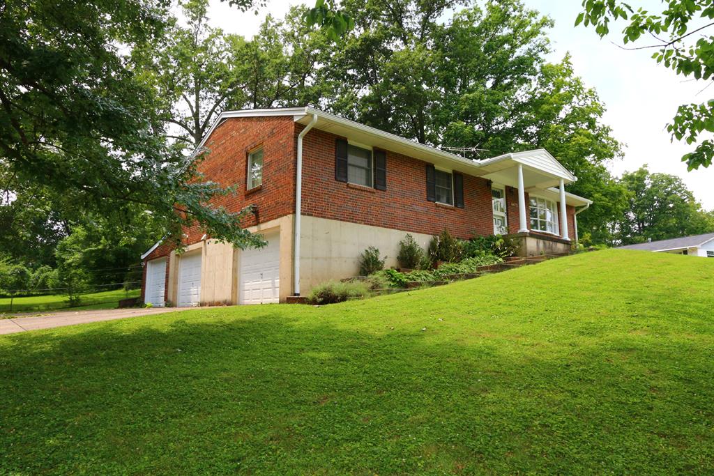 6473 Sugar Tree Ln