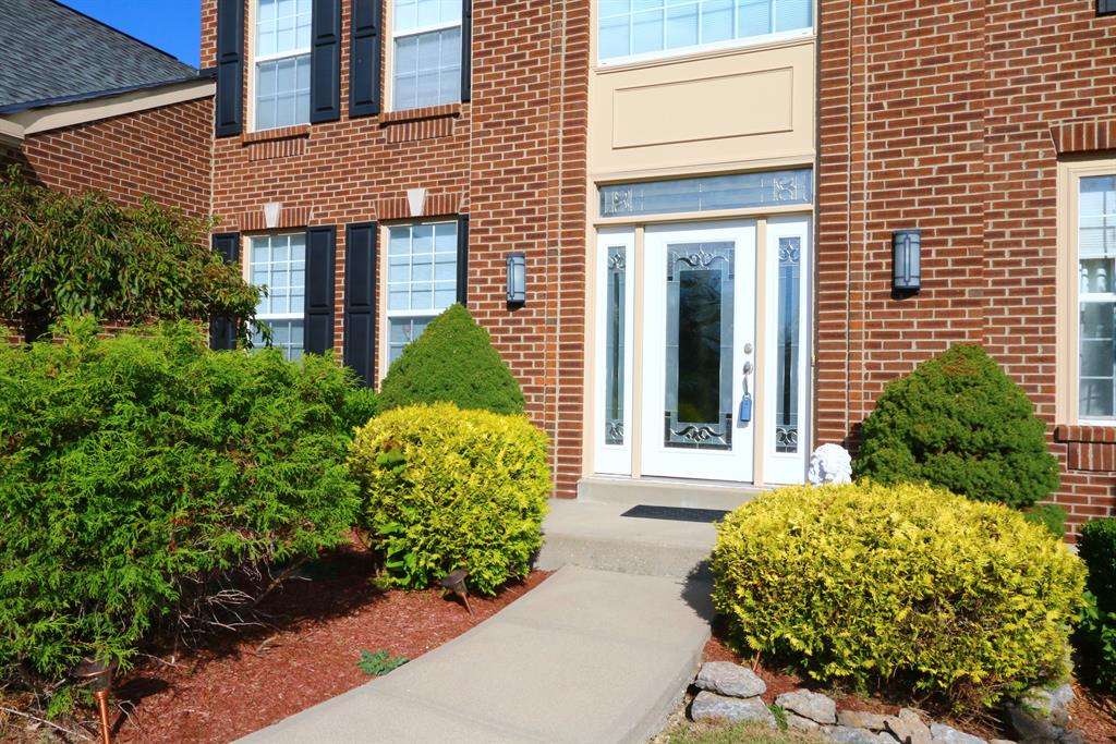Entrance for 1704 Grandview Dr Hebron, KY 41048