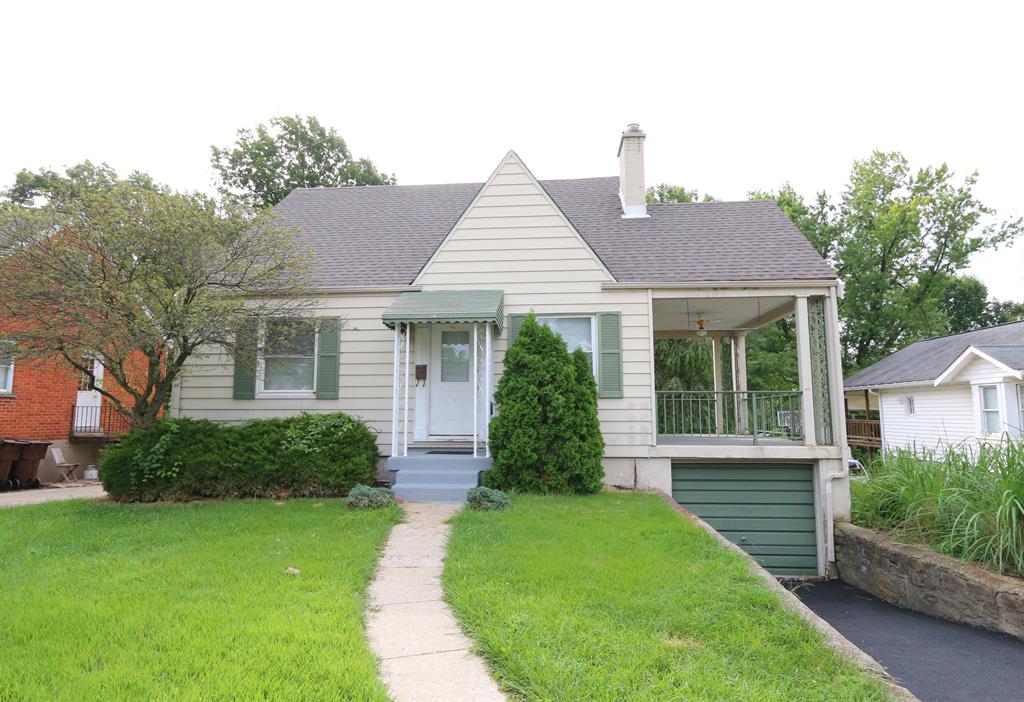 26 Lloyd Ave