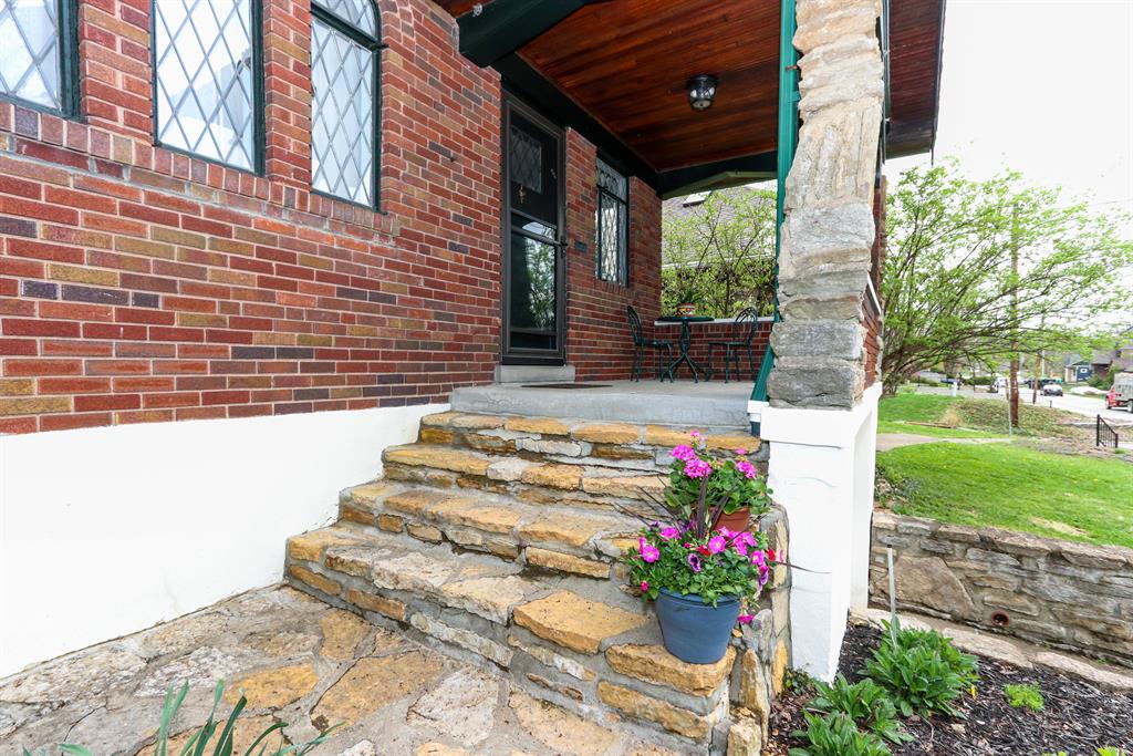Porch for 3036 Kinmont St Mt. Lookout, OH 45208