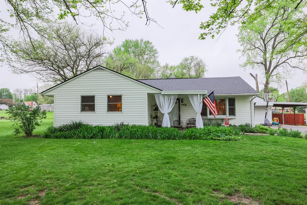 4108 White Oak Dr Beavercreek, OH