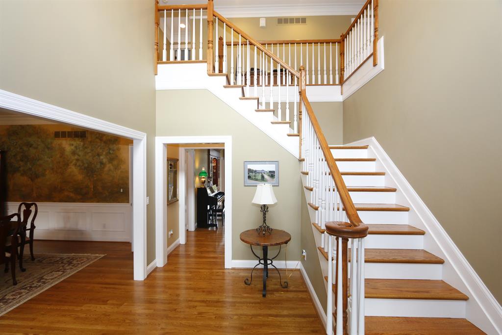 Foyer for 9120 Whisperinghill Dr Indian Hill, OH 45242