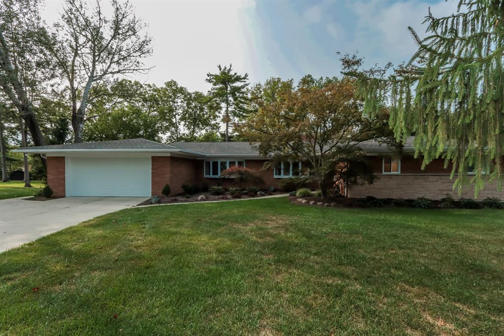 7602 Pineglen Dr Finneytown, OH