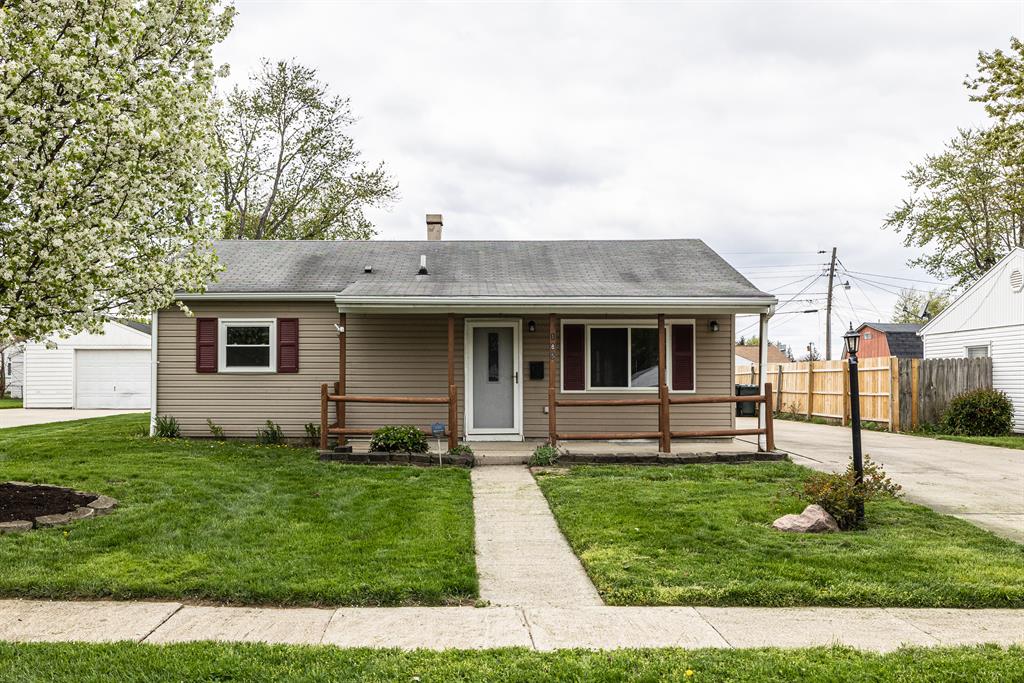 185 Colebrook Dr Vandalia, OH