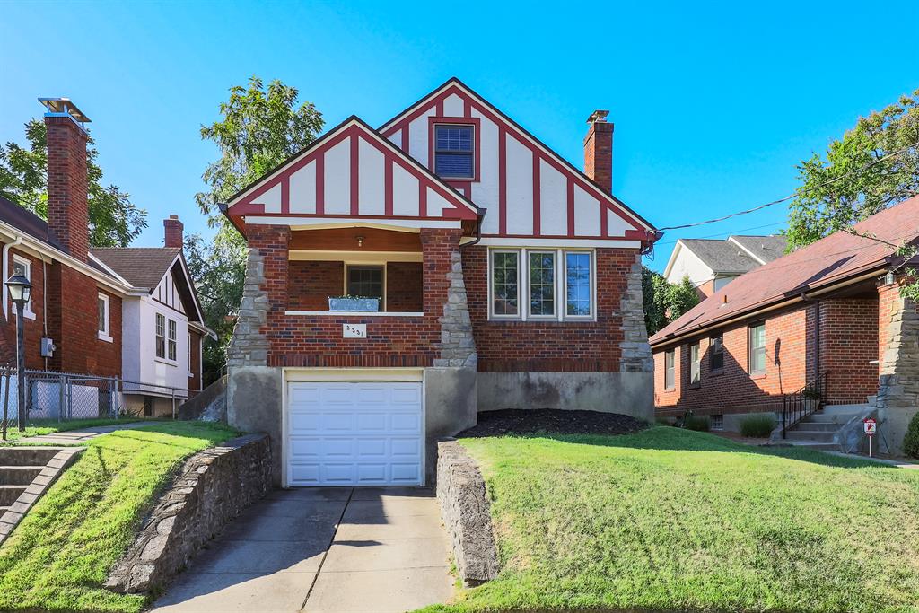 3331 Glenhurst Place Oakley, OH