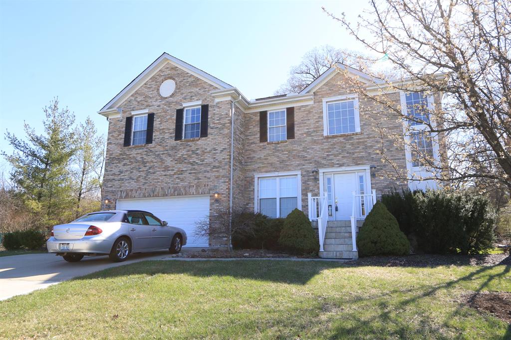 135 Fischer Ln