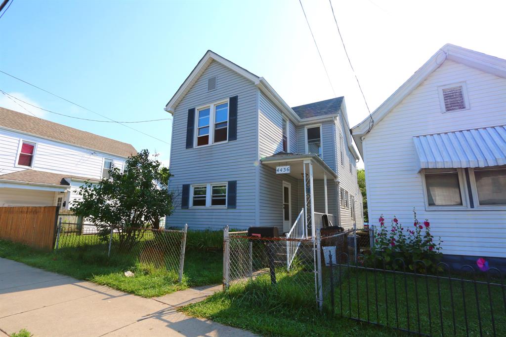 4436 Decoursey