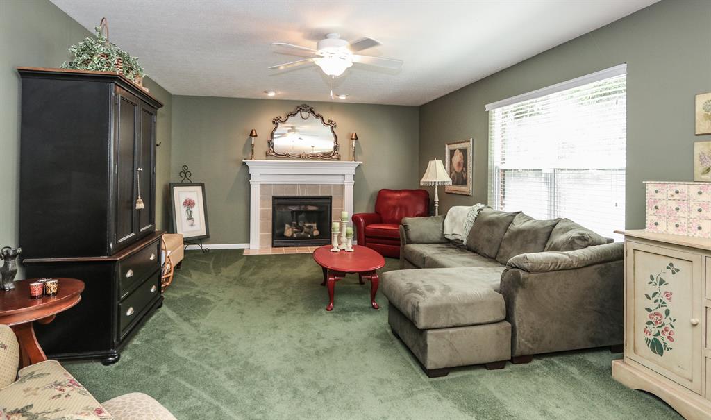 Family Room for 4027 Blue Springs Dr Monroe, OH 45050