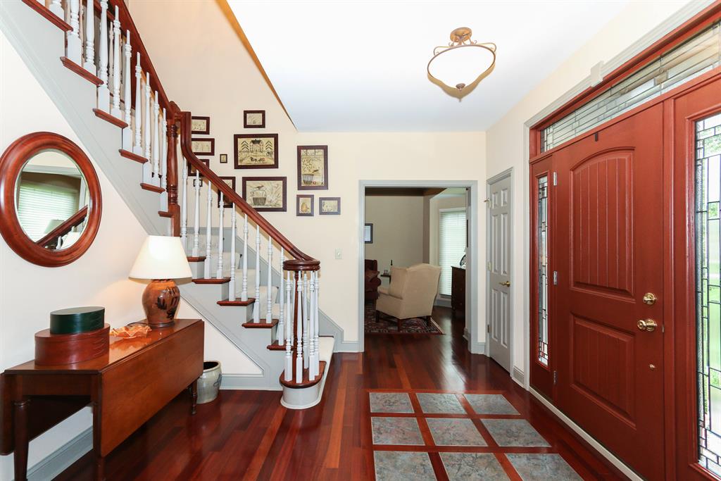 Foyer for 3508 Reeves Dr Fort Wright, KY 41017