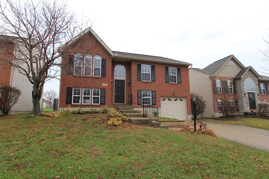 2760 Ridgefield Dr