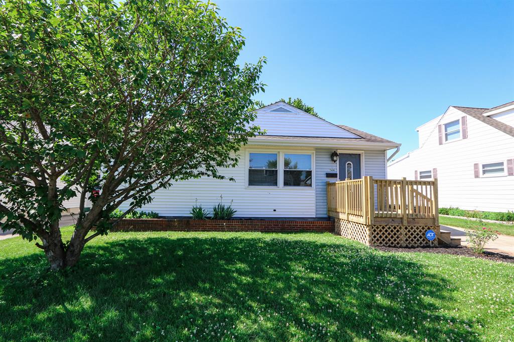 566 Maplewood Dr Troy, OH