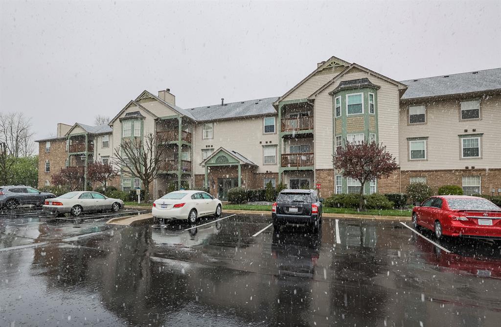 4911 N Arbor Woods Court 305 Green Twp. - Hamilton Co., OH