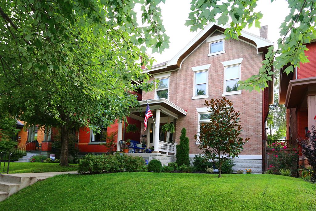 639 Maple Ave