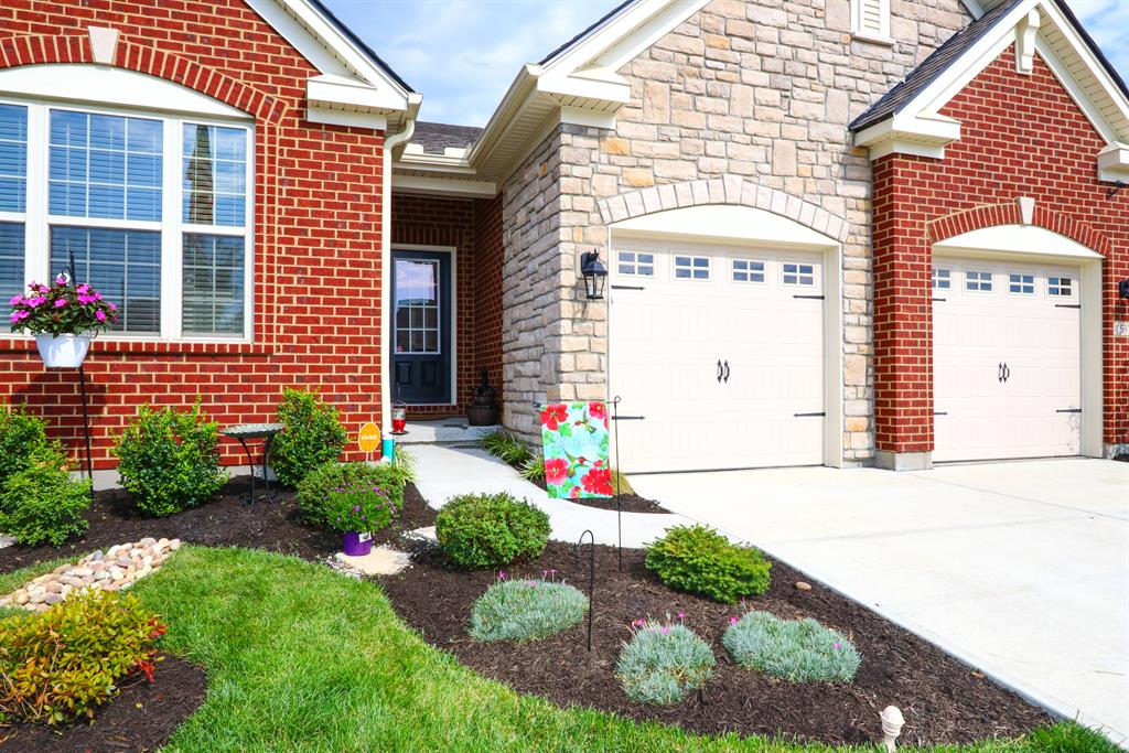 Entrance for 1537 Sweetsong Dr Union, KY 41091