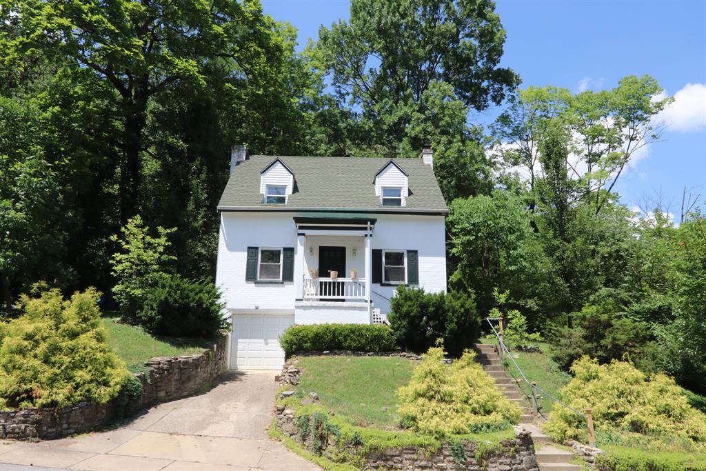 1206 E Henry Clay