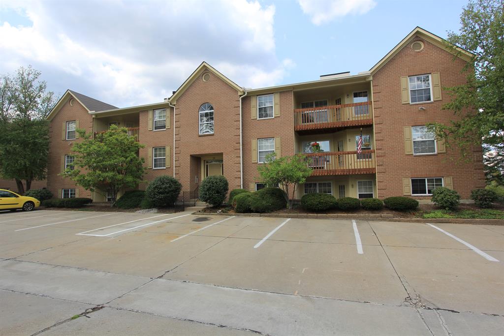 26 Highland Meadows Cir, 12