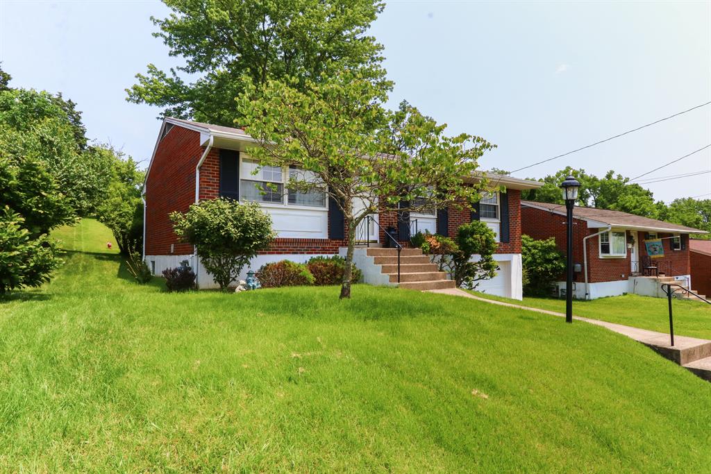 111 Valley View Dr