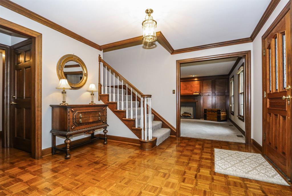 Foyer for 11221 Terwilligers Run Dr Montgomery, OH 45249