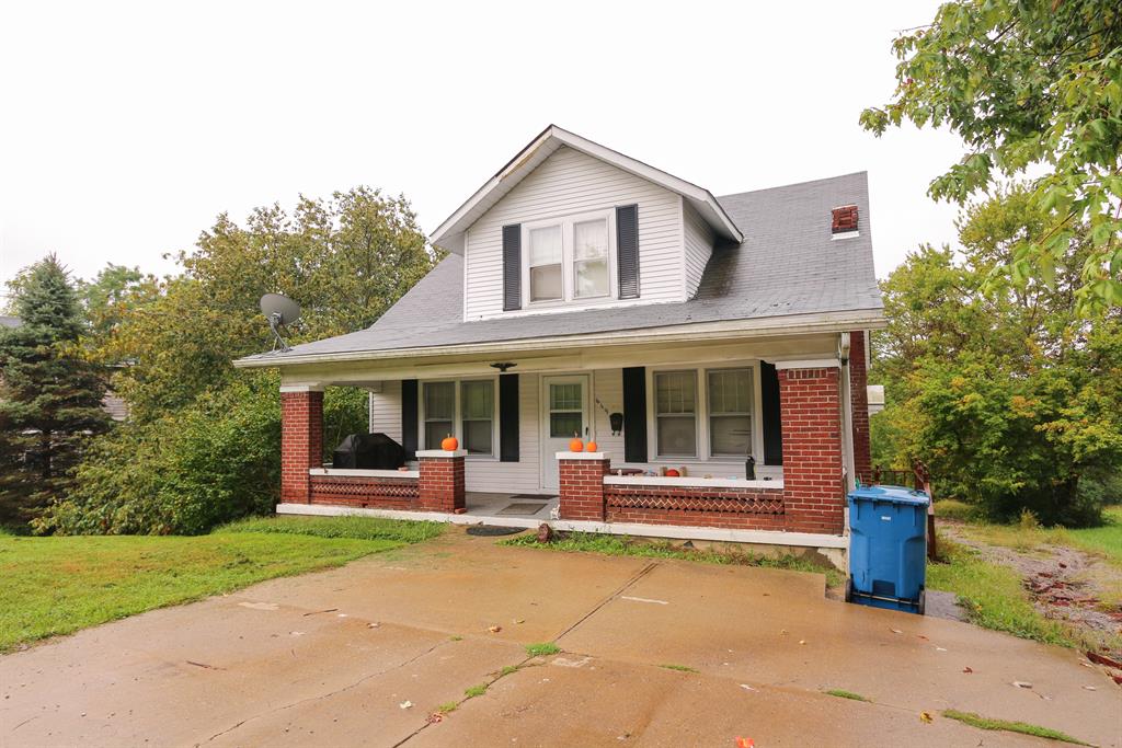 619 N Main St