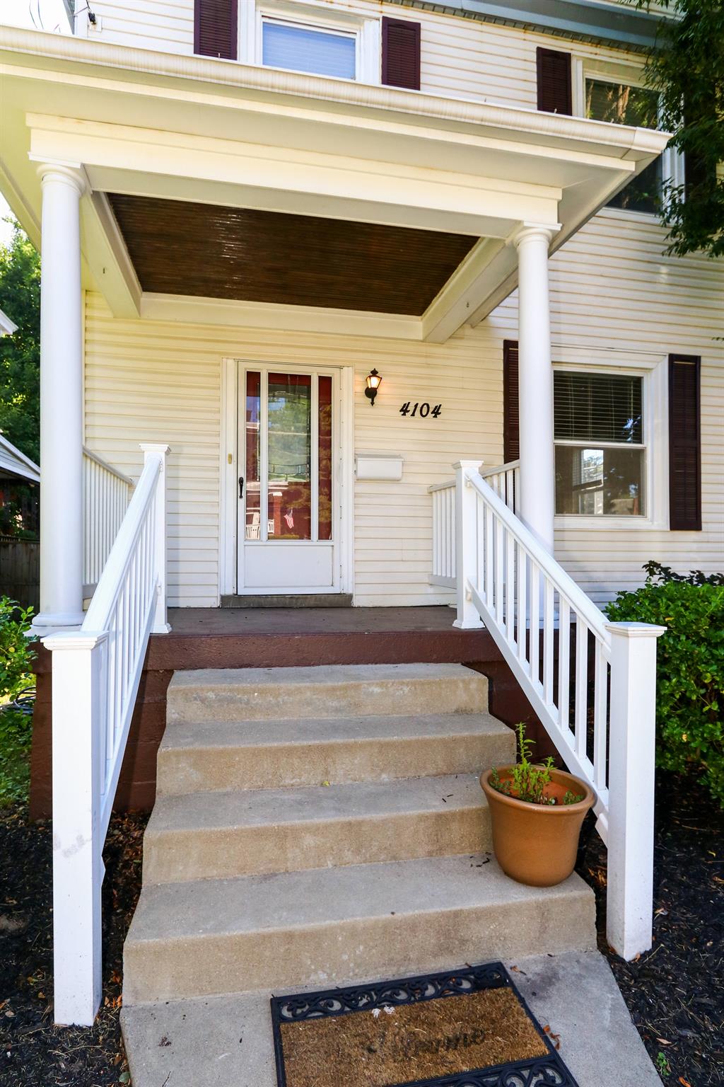 Entrance for 4104 Elsmere Ave Norwood, OH 45212