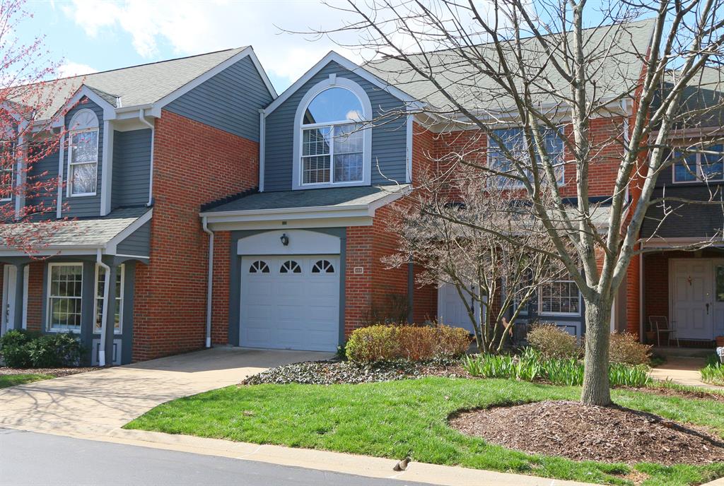 125 Summer Ln