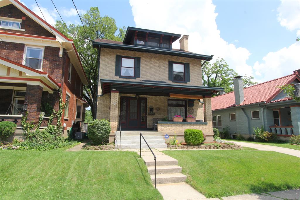 2220 Oakland Ave