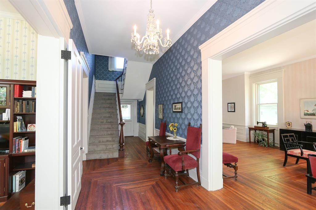 Foyer for 6737 Hamilton Middletown Rd Monroe, OH 45044