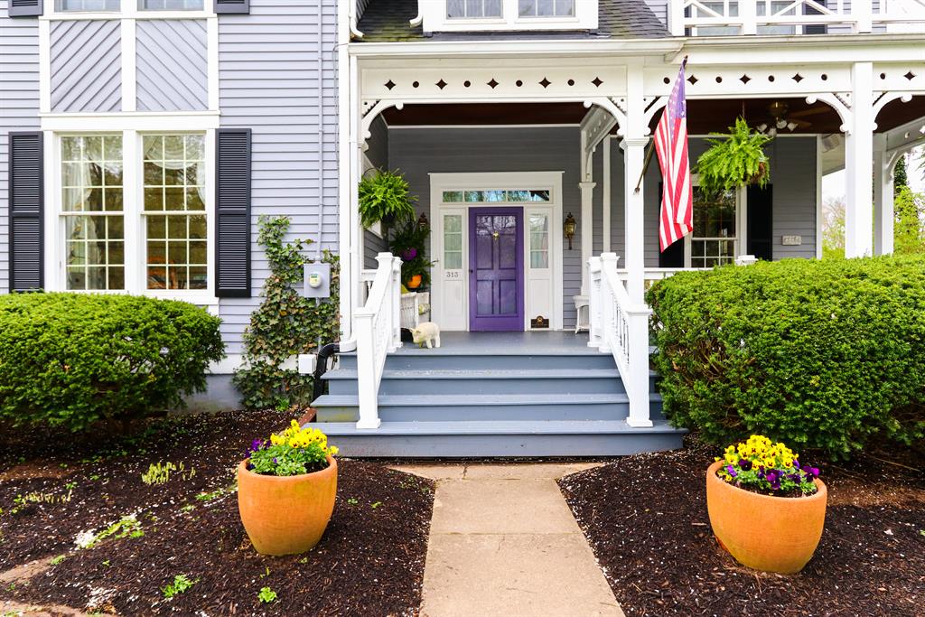Entrance for 313 Oxford Ave Terrace Park, OH 45174