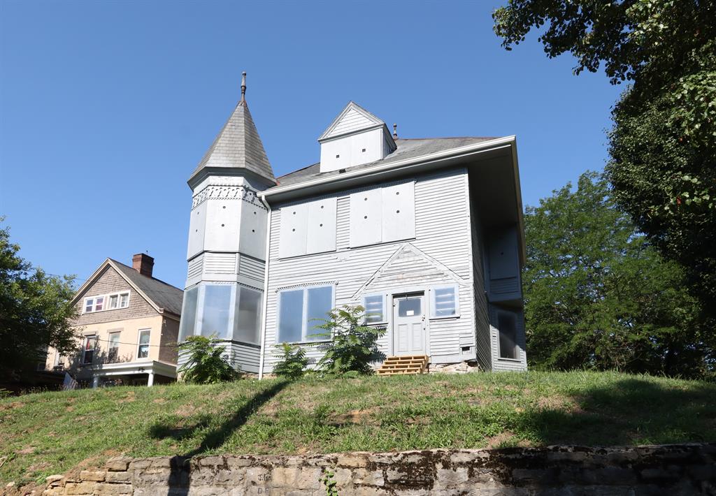 431 Purcell Ave