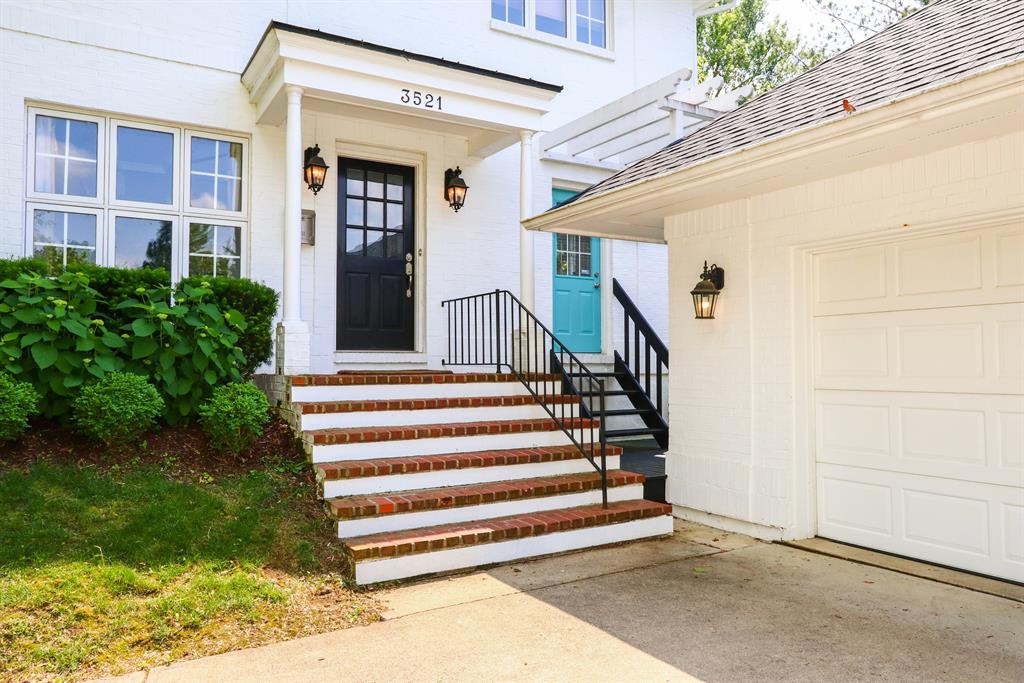 Entrance for 3521 Brookwood Meadow Ave Mt. Lookout, OH 45208