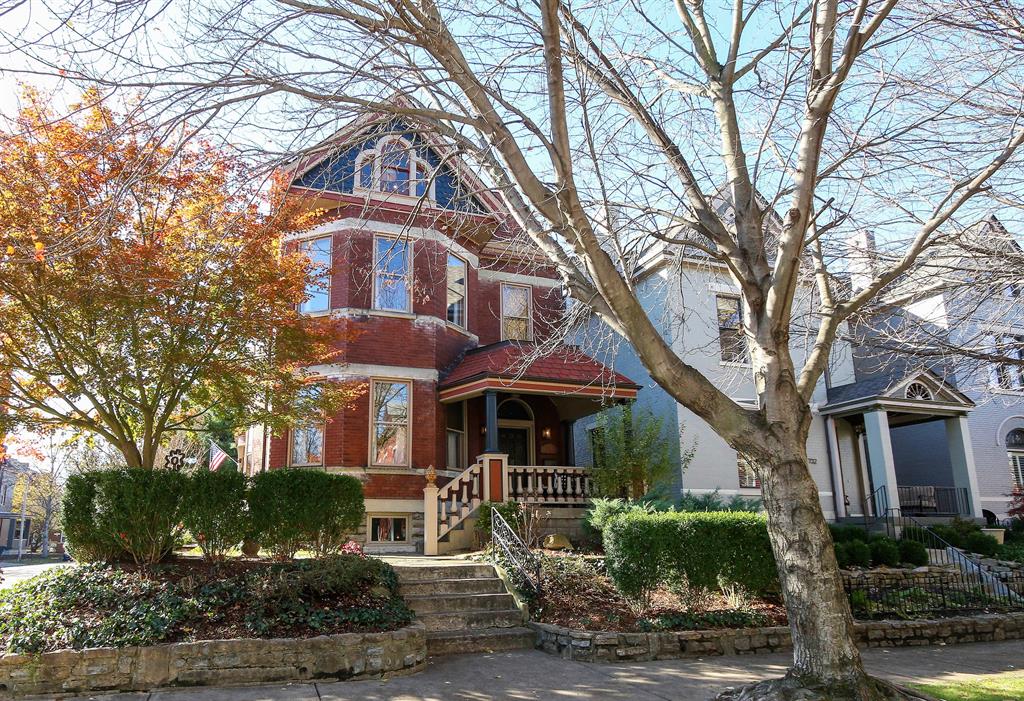734 Park Ave