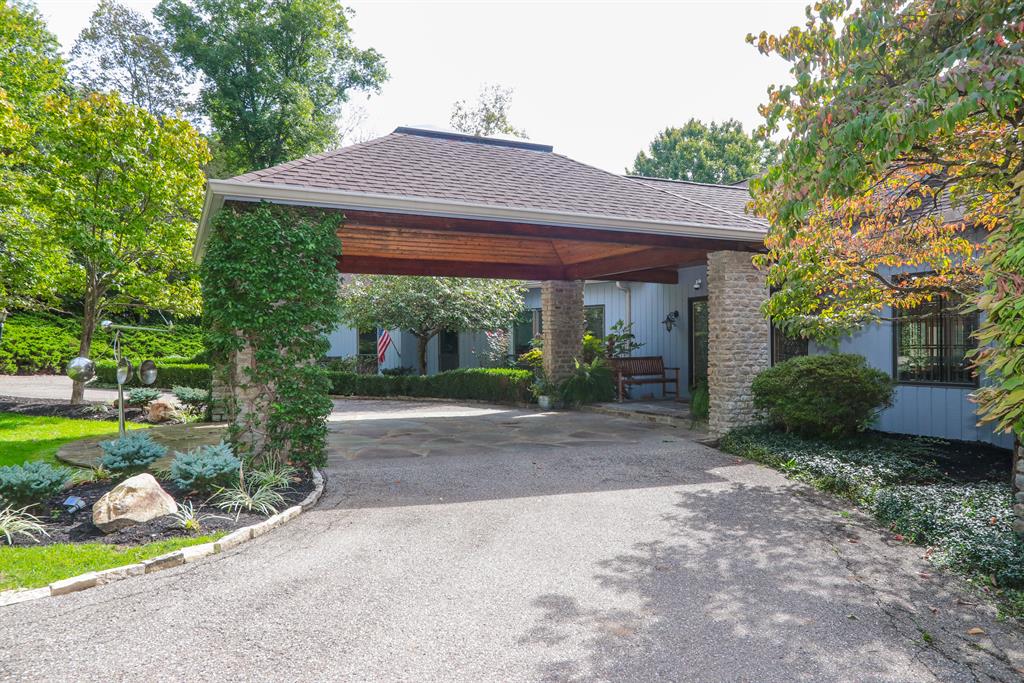 Entrance for 4380 Willow Hills Ln Indian Hill, OH 45242