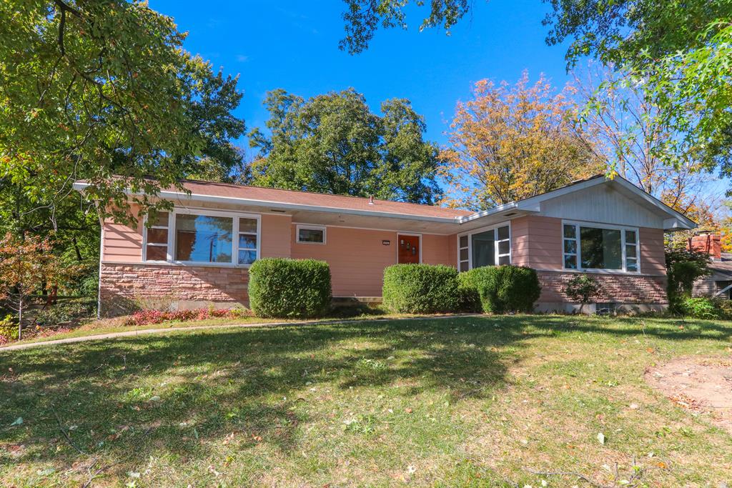 312 Ardon Ln Wyoming, OH