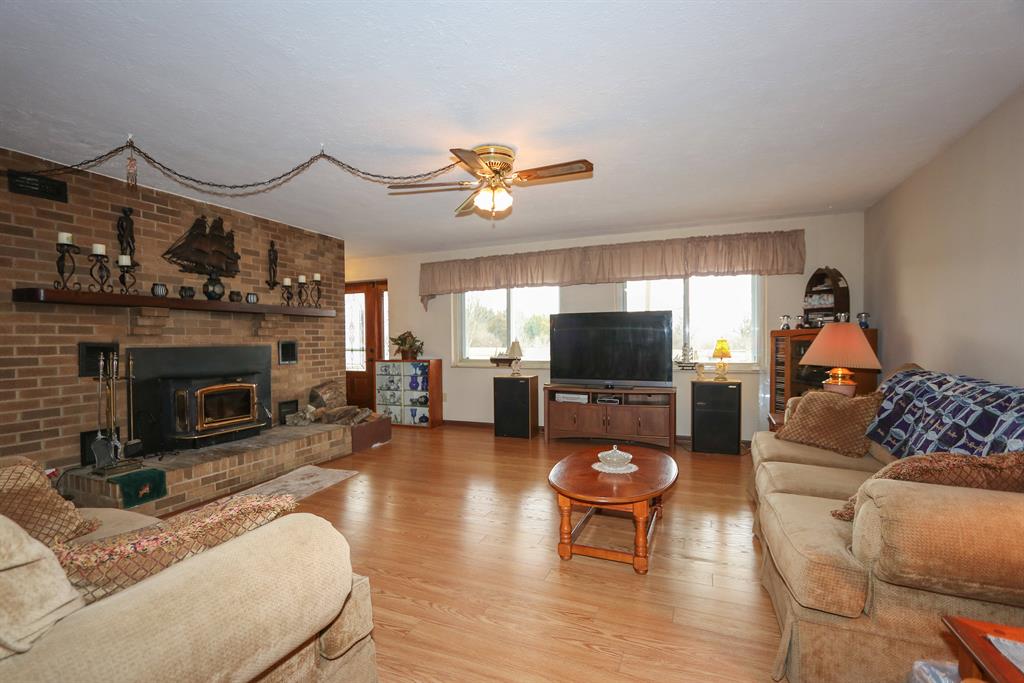 Living Room for 1308 Northern Rd Somerville, OH 45064
