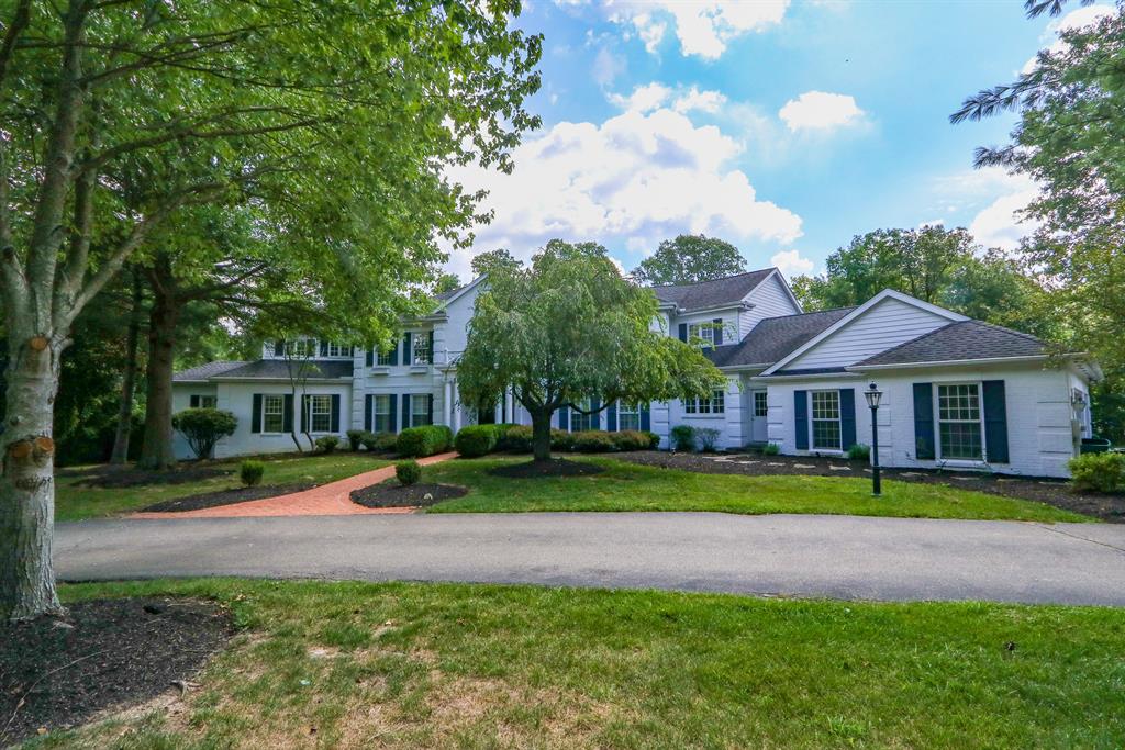 8575 Old Carriage Trl Indian Hill, OH