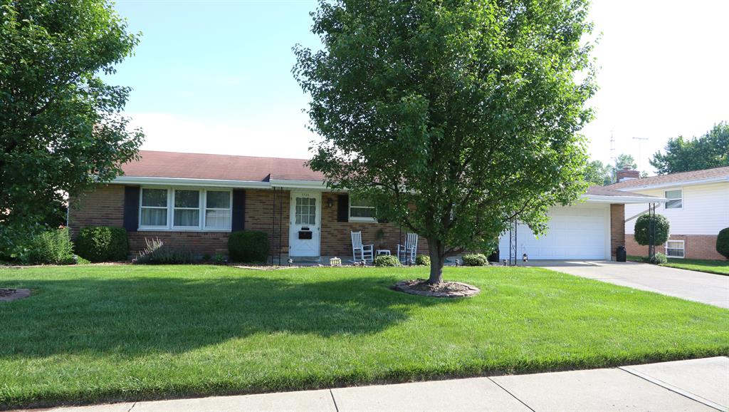 1125 Mint Springs Dr Fairborn, OH
