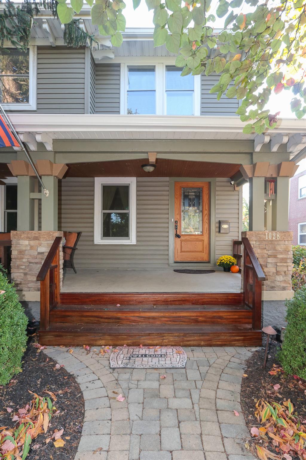 Entrance for 1028 Burns Ave Wyoming, OH 45215