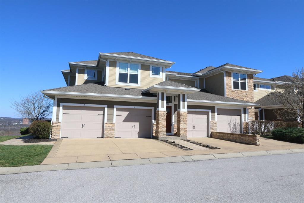 440 Riverpointe Dr, 3