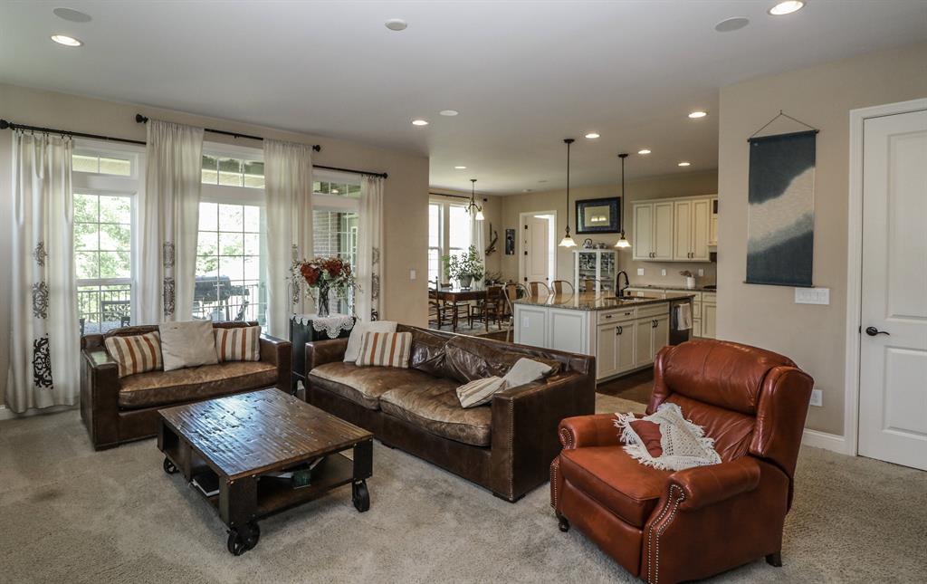 Living Room image 2 for 1456 Rolling Meadows Ct Union, KY 41091