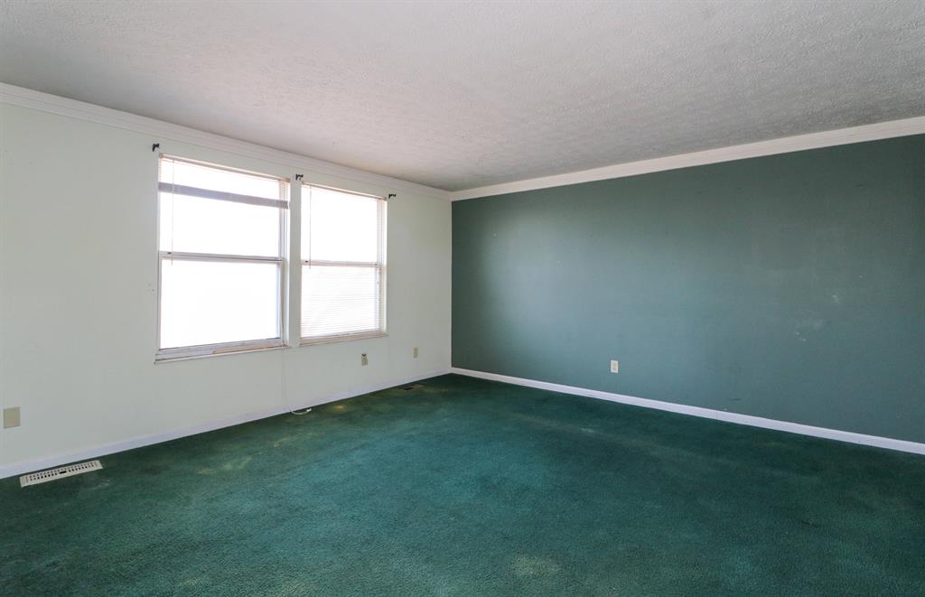 Living Room for 3511 Meadowlark Dr Edgewood, KY 41018