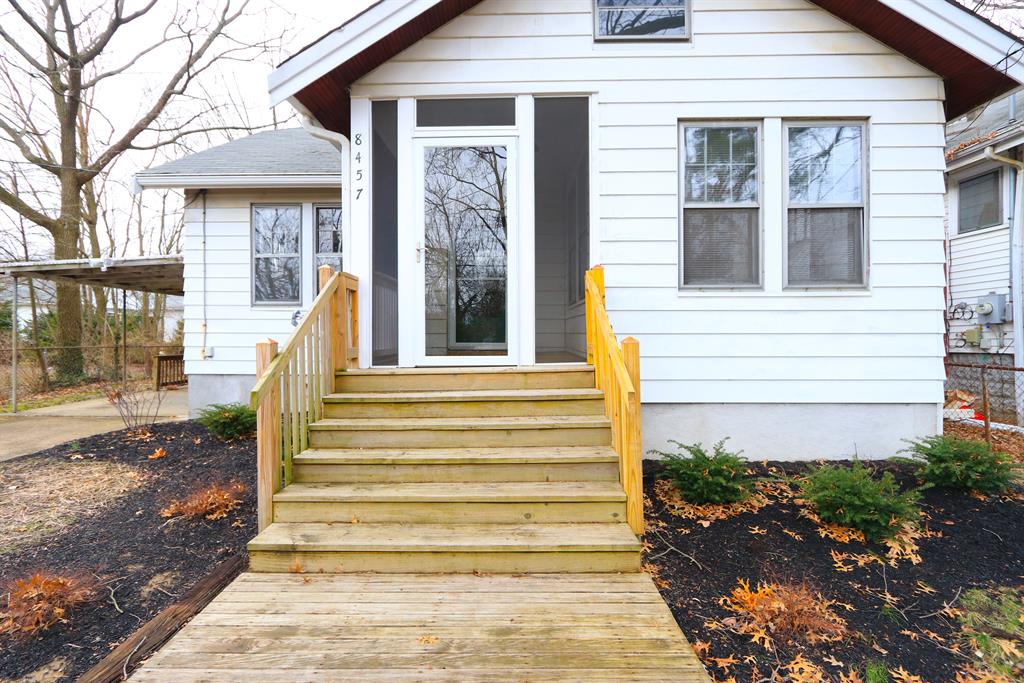Entrance for 8457 Vorhees Ln Sycamore Twp., OH 45236