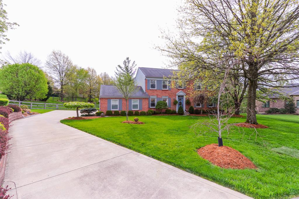 Exterior (Main) 2 for 112 Farmdale Ct Lakeside Park, KY 41017