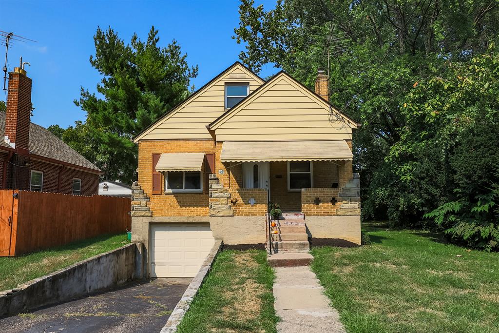 36 Hartwell Court Hartwell, OH