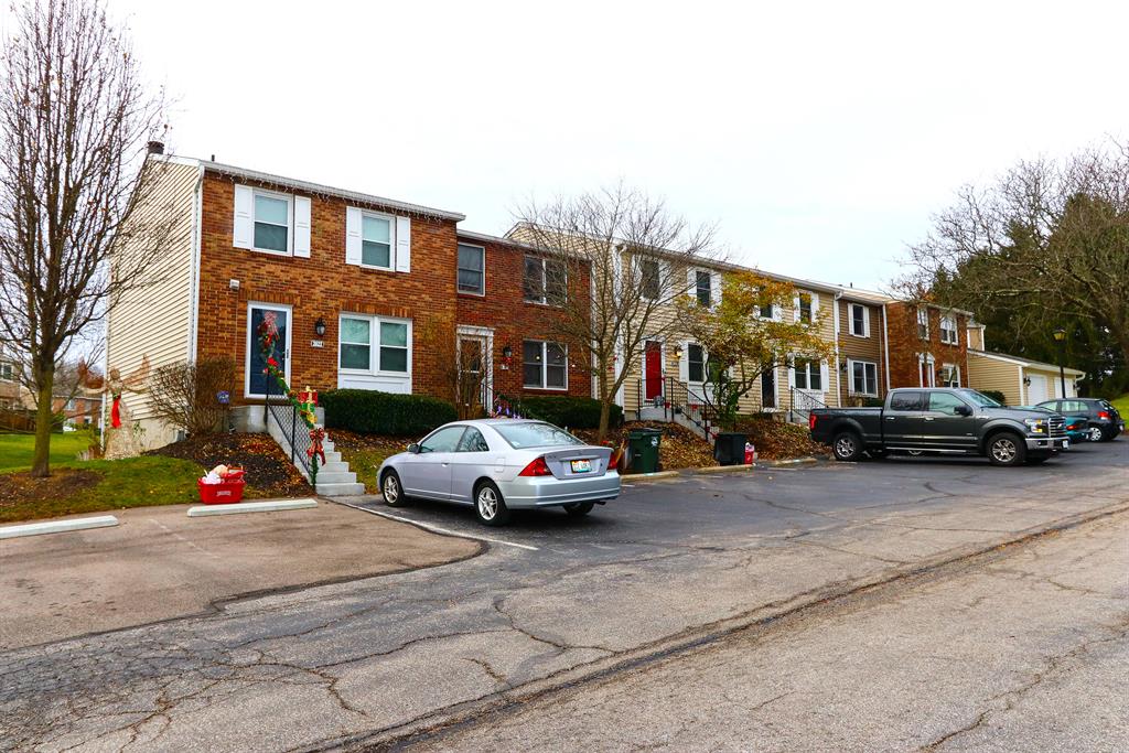 2814 Millbank Row Deerfield Twp., OH